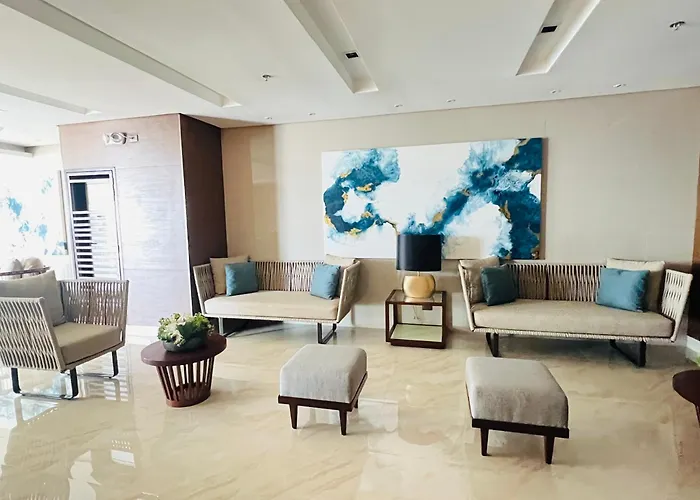 J Radiant Coast Condotel * 马尼拉